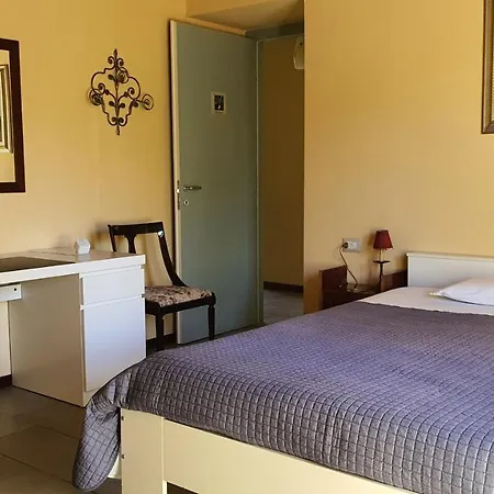 Il Casolare Del Medio Olona Bed & Breakfast